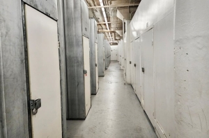 Public Storage - Chicago - 4430 N Clark Street - Photo 2