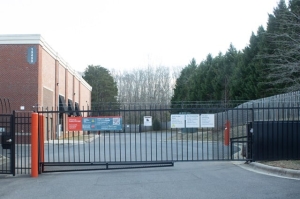 Public Storage - Charlotte - 13437 S Tryon St - Photo 4