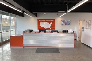 Public Storage - St Paul - 1385 Hunting Valley Rd - Photo 2