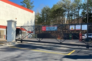 Public Storage - Hoover - 2940 John Hawkins Pkwy - Photo 4