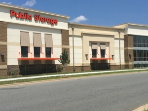 Public Storage - Huntersville - 10219 Bryton Corporate Center Dr - Photo 1