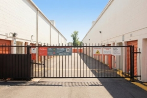Public Storage - Nashville - 450 McNally Drive - Photo 4