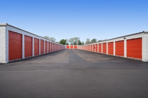 Public Storage - Stillwater - 5710 Memorial Ave N - Photo 2