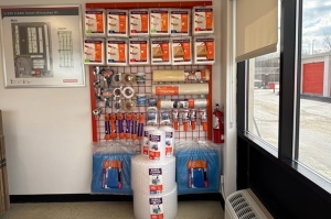 Public Storage - Milwaukee - 535 S 84th Street - Photo 3