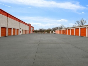 Public Storage - Burr Ridge - 341 S Frontage Road - Photo 2