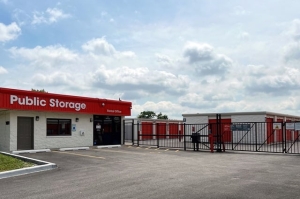 Public Storage - Chicago - 1001 W 111th Street - Photo 4