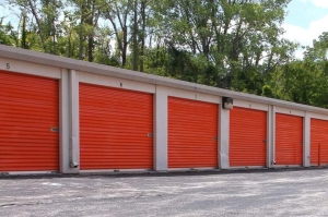 Public Storage - Kansas City - 6600 State Ave - Photo 2