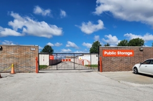 Public Storage - Overland Park - 11230 Mastin Street - Photo 4