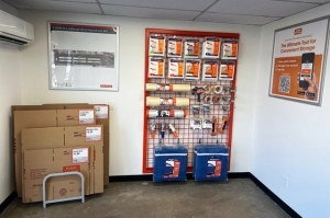 Public Storage - Hazelwood - 6030 N Lindbergh Blvd - Photo 3