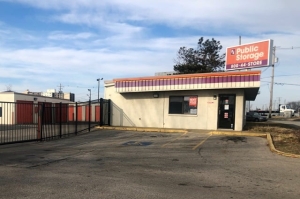 Public Storage - Evansville - 2410 N First Ave