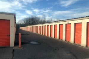 Public Storage - Evansville - 2410 N First Ave - Photo 2