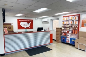 Public Storage - Chicago - 5778 N Northwest Hwy - Photo 3