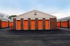 Public Storage - Schaumburg - 930 S Roselle Road - Photo 2