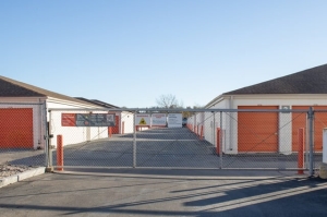 Public Storage - Waukesha - 1643 Arcadian Ave - Photo 4