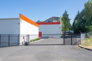Public Storage - Portland - 11995 SW Corby Drive - Photo 4