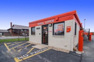 Public Storage - Bridgeview - 10024 S Harlem Ave - Photo 1