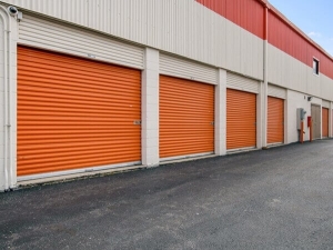 Public Storage - Evanston - 2050 Green Bay Road - Photo 2
