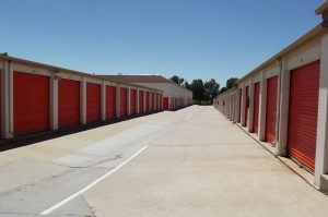 Public Storage - Denver - 6611 Leetsdale Dr - Photo 2