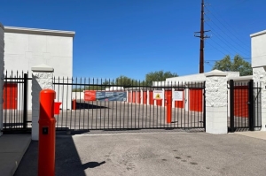 Public Storage - Tucson - 11274 N Oracle Rd - Photo 4