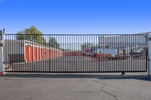 Public Storage - Scottsdale - 14401 N Hayden Rd - Photo 4
