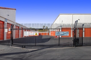 Public Storage - Henderson - 4056 E Sunset Rd - Photo 4