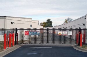 Public Storage - Plymouth - 13011 Highway 55 - Photo 4
