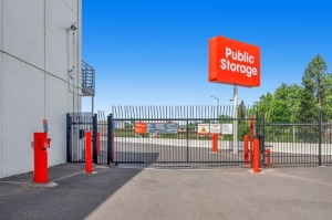 Public Storage - Portland - 1621 NE 71st Ave - Photo 4