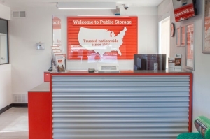 Public Storage - Scottsdale - 8122 E Paradise Lane - Photo 3