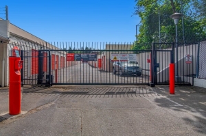 Public Storage - Portland - 1608 NE 92nd Ave - Photo 4