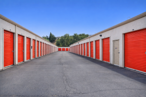 Public Storage - Portland - 1608 NE 92nd Ave - Photo 2