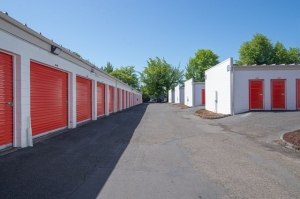 Public Storage - Beaverton - 11160 SW Allen Blvd - Photo 2