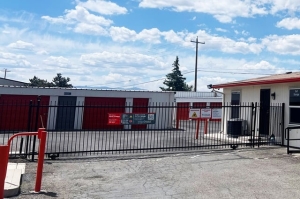 Public Storage - Gardnerville - 1220 Venture Dr