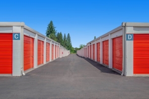 Public Storage - Gresham - 1421 E Powell Blvd - Photo 2