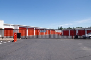 Public Storage - Oregon City - 19426 S Molalla Ave - Photo 4