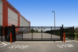 Public Storage - Venice - 490 Jacaranda Blvd - Photo 4
