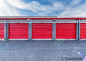 CubeSmart Self Storage - Long Beach - 2323 E. South St. - Photo 2