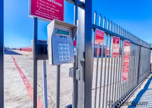 CubeSmart Self Storage - Victoria - Photo 3