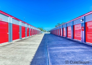 CubeSmart Self Storage - Victoria - Photo 6