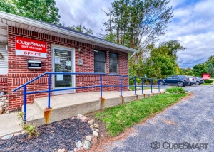 CubeSmart Self Storage - Lansing - Photo 2