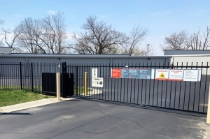 Public Storage - Noblesville - 5588 E 146th St - Photo 3