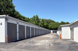 Public Storage - Memphis - 5900 Stage Rd - Photo 2