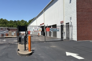 Public Storage - Memphis - 5900 Stage Rd - Photo 4