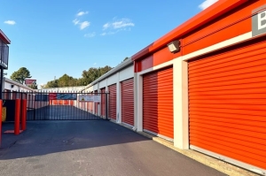 Public Storage - Atlanta - 2436 Bolton Road NW - Photo 4