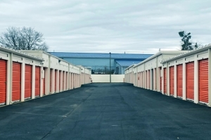 Public Storage - Forest Park - 4889 Old Dixie Hwy - Photo 2