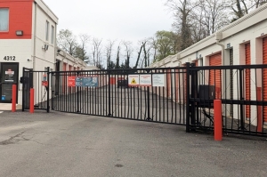 Public Storage - Annandale - 4312 Ravensworth Road - Photo 4