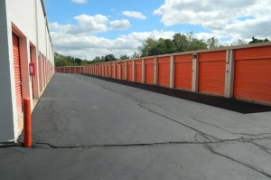 Public Storage - Manchester - 440 Tolland Tpke - Photo 2