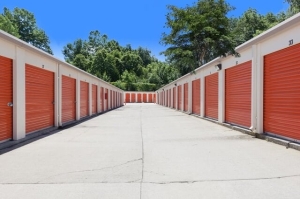 Public Storage - Cincinnati - 3220 Westbourne Drive - Photo 2