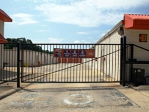 Public Storage - Glen Burnie - 7130 E Furnace Branch Road - Photo 4