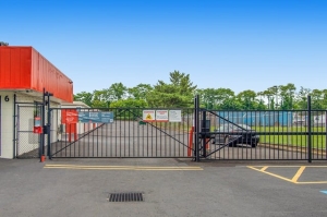 Public Storage - Cherry Hill - 6 Dobbs Lane - Photo 4