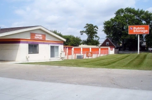 Public Storage - Warren - 24455 Schoenherr Road - Photo 1
